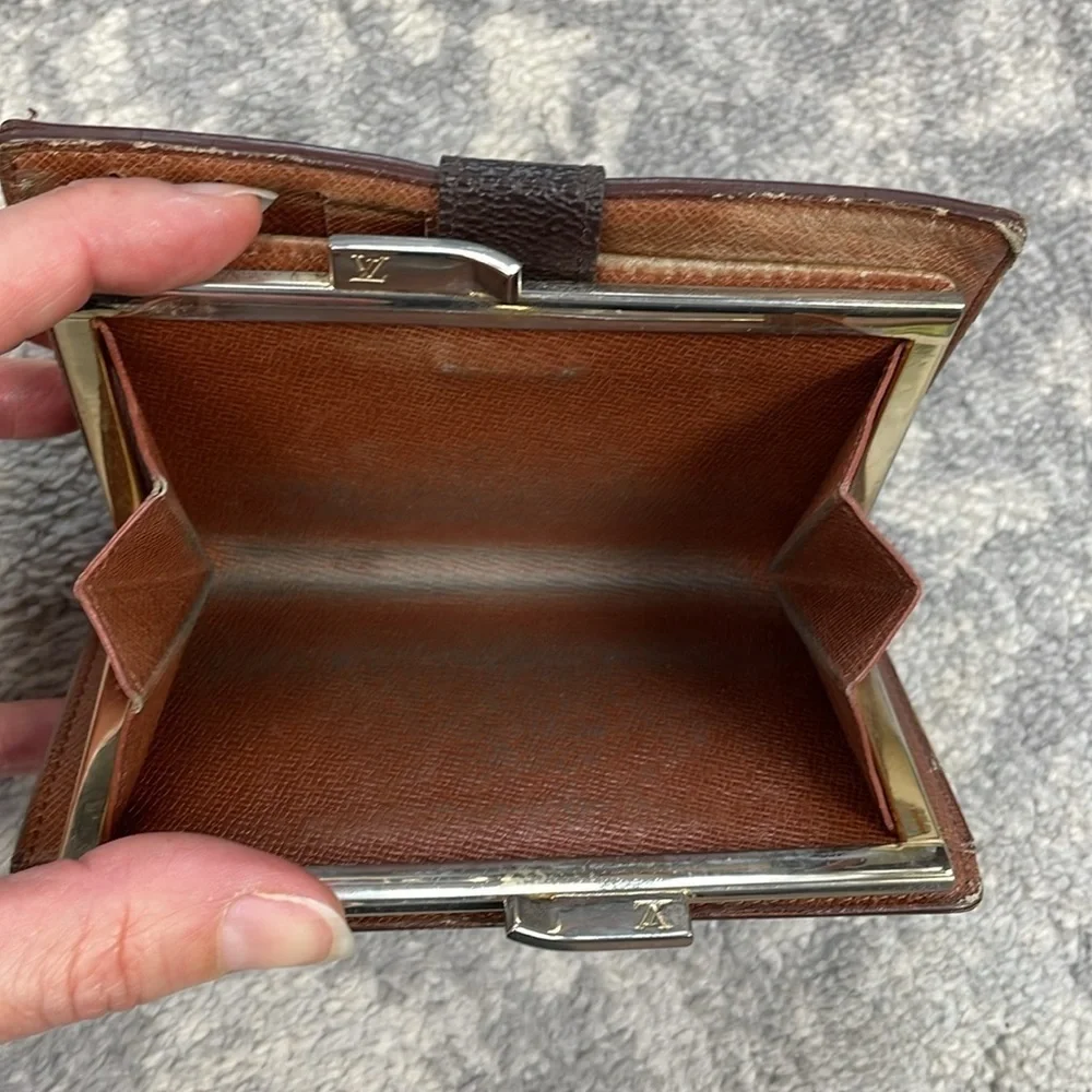 Louis Vuitton Monogram Porte Monnaie Billet Viennois Kisslock Wallet